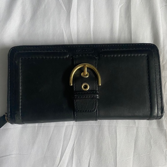 COACH Authentic Black Leather Zipper Wallet - Picture 2 of 3